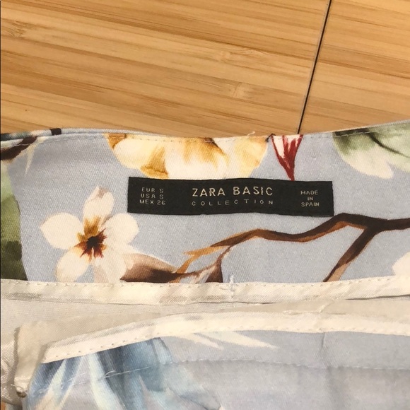 BUNDLE ZARA black basic and blue floral shorts - Picture 5 of 5